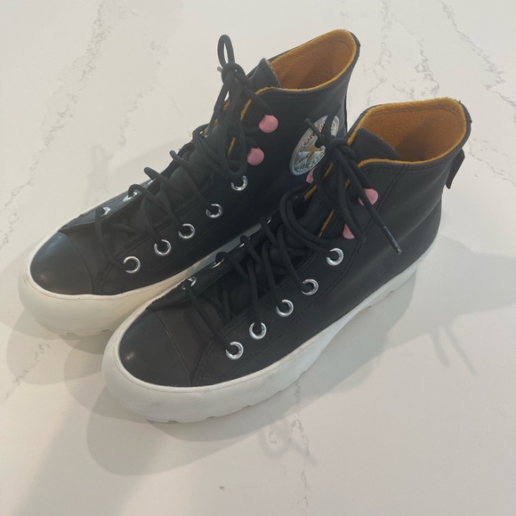 Converse Shoes - Women’s platform converse